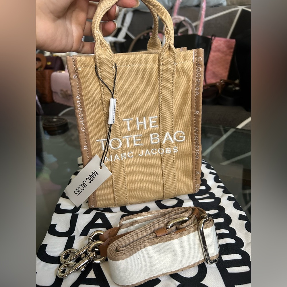 Mj micro tote bag camel